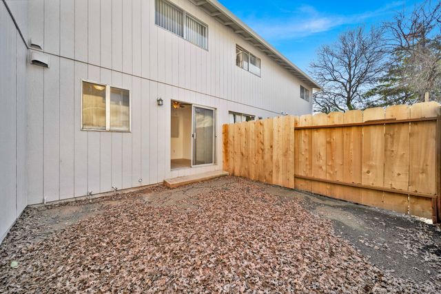 1091 Del Sol Place, Redding, CA 96002