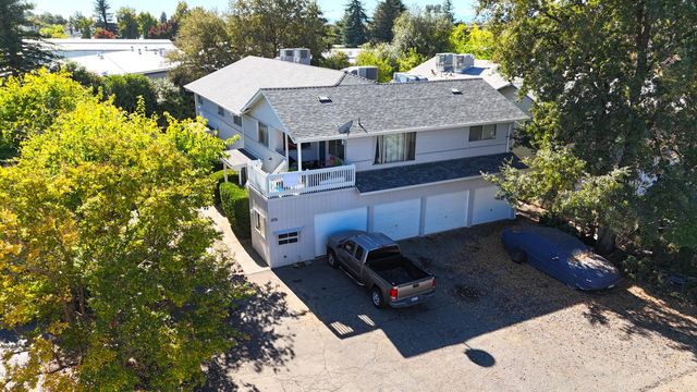 1091 Del Sol Place, Redding, CA 96002