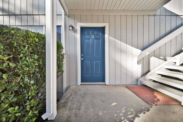 1091 Del Sol Place, Redding, CA 96002