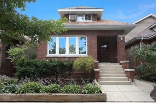 6525 N WASHTENAW Avenue, Chicago, IL 60645
