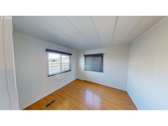 15889 SUNSET STRIP 102, Brookings, OR 97415