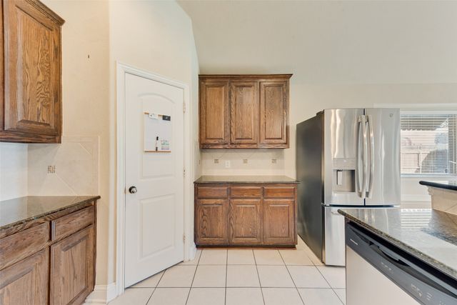 1117 Colony Drive, Greenville, TX 75402