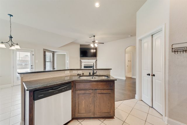 1117 Colony Drive, Greenville, TX 75402