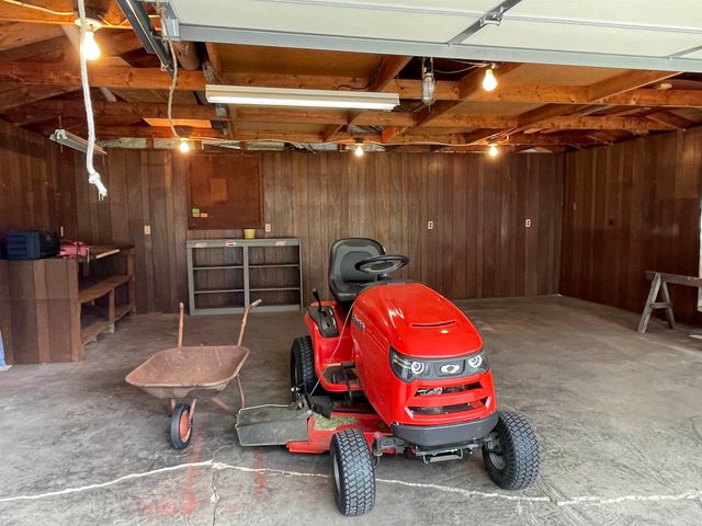 12055 W Lennon Road, Lennon, MI 48449