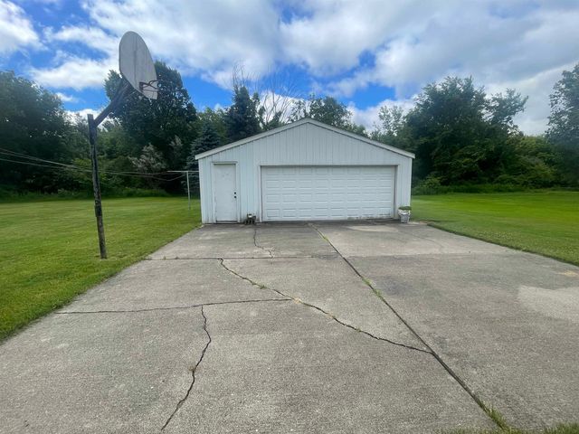 12055 W Lennon Road, Lennon, MI 48449