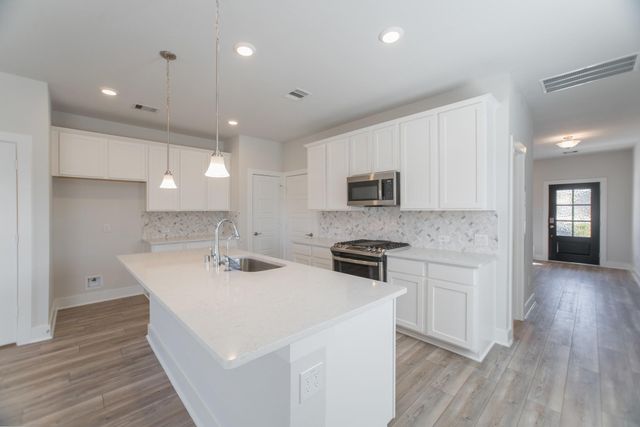 10627 Whitejacket, Conroe, TX 77385