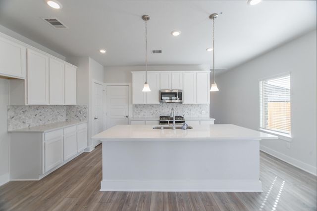 10627 Whitejacket, Conroe, TX 77385