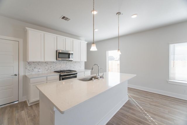 10627 Whitejacket, Conroe, TX 77385