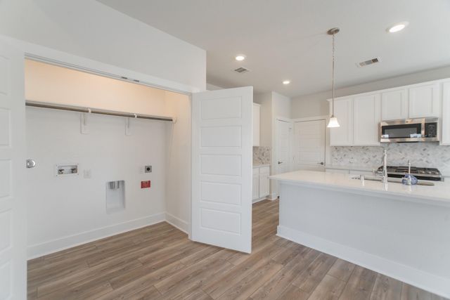 10627 Whitejacket, Conroe, TX 77385