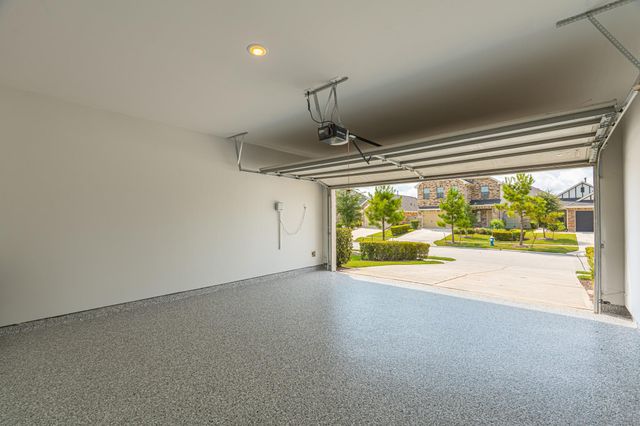 10627 Whitejacket, Conroe, TX 77385