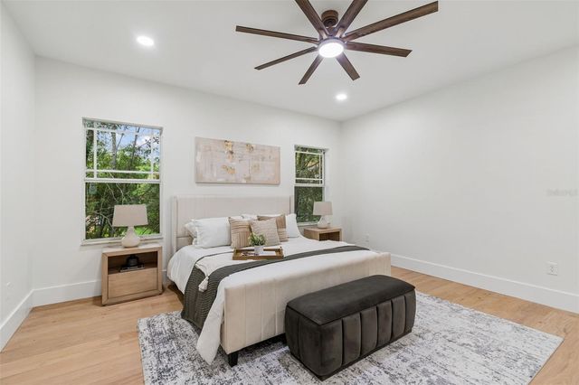 2722 N MYRTLE AVENUE, Tampa, FL 33602