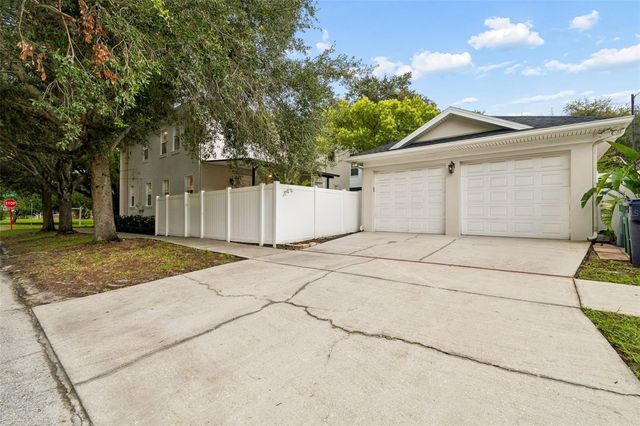 2722 N MYRTLE AVENUE, Tampa, FL 33602