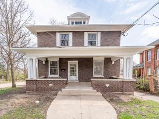 250 N Batavia Avenue, Batavia, IL 60510