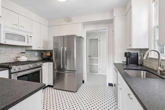 2668 Inglewood Avenue S, Saint Louis Park, MN 55416