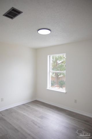 2315 Summit Blvd, Pensacola, FL 32503