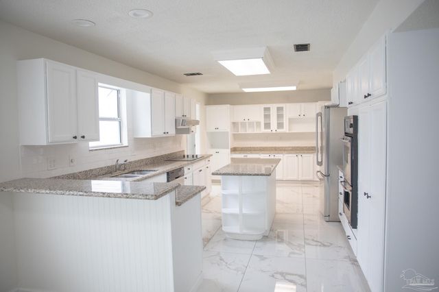 2315 Summit Blvd, Pensacola, FL 32503