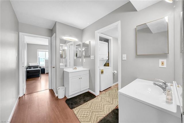 240 Pacific DR, Hampton, VA 23666
