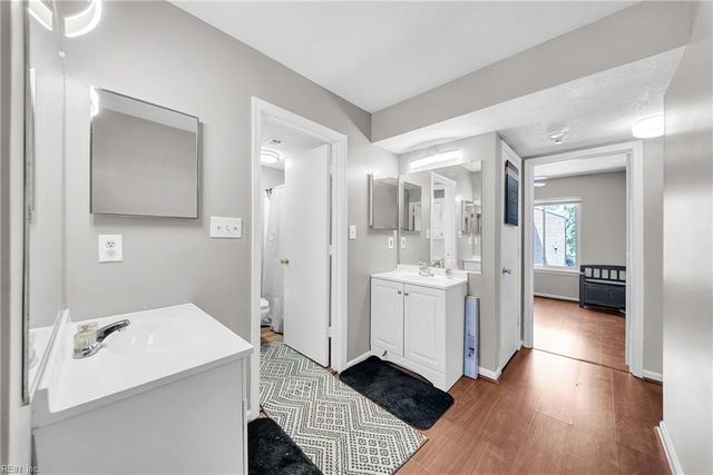 240 Pacific DR, Hampton, VA 23666