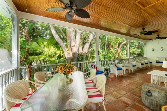 33 Pen Key Drive, Upper Matecumbe Key Islamorada, FL 33036