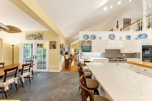 33 Pen Key Drive, Upper Matecumbe Key Islamorada, FL 33036