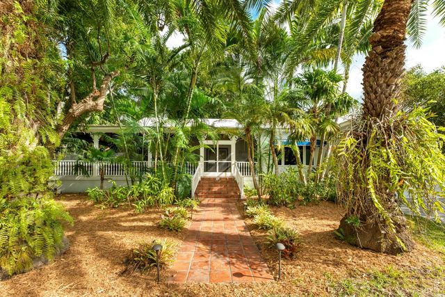 33 Pen Key Drive, Upper Matecumbe Key Islamorada, FL 33036