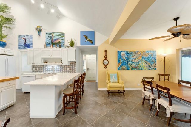 33 Pen Key Drive, Upper Matecumbe Key Islamorada, FL 33036