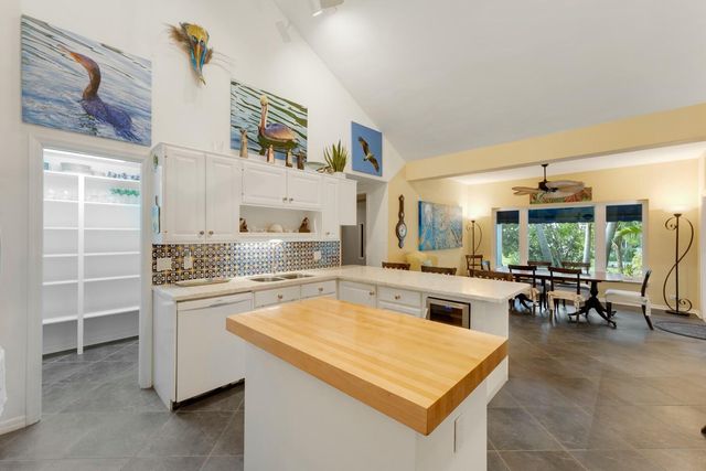 33 Pen Key Drive, Upper Matecumbe Key Islamorada, FL 33036