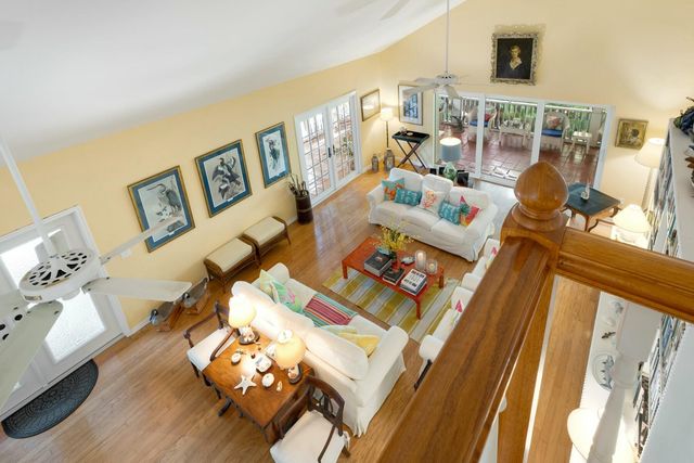 33 Pen Key Drive, Upper Matecumbe Key Islamorada, FL 33036