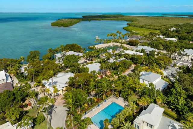 33 Pen Key Drive, Upper Matecumbe Key Islamorada, FL 33036