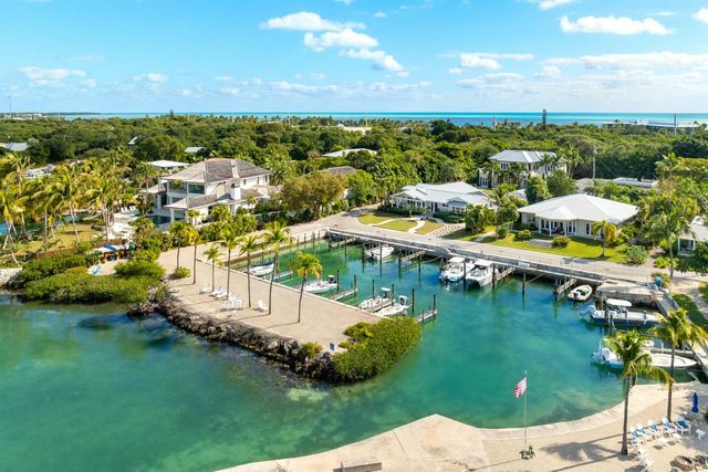 33 Pen Key Drive, Upper Matecumbe Key Islamorada, FL 33036