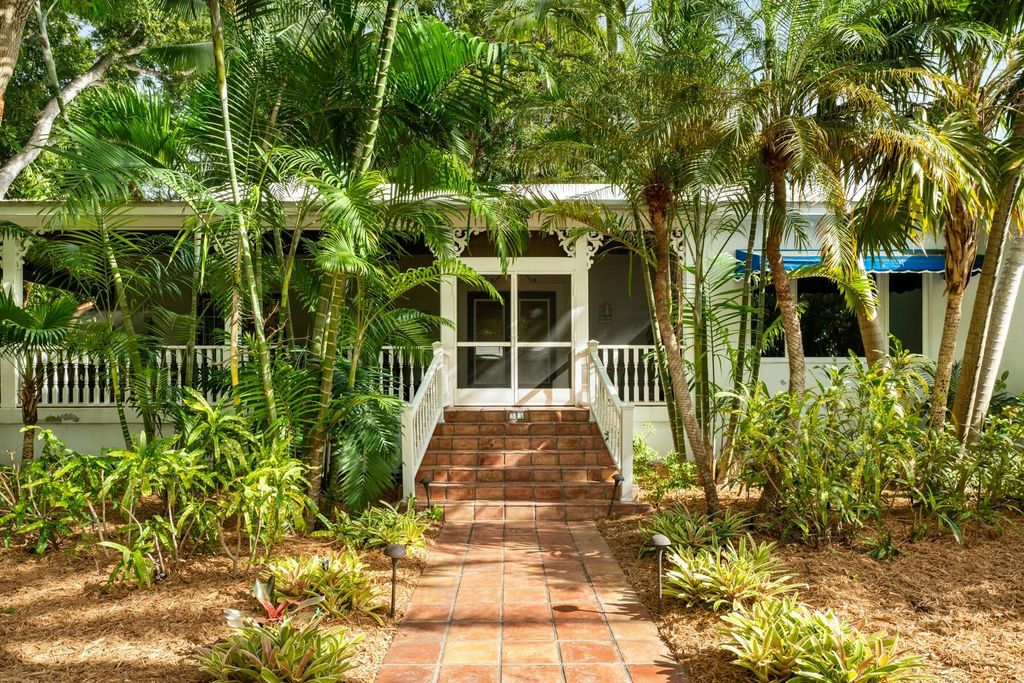 33 Pen Key Drive, Upper Matecumbe Key Islamorada, FL 33036