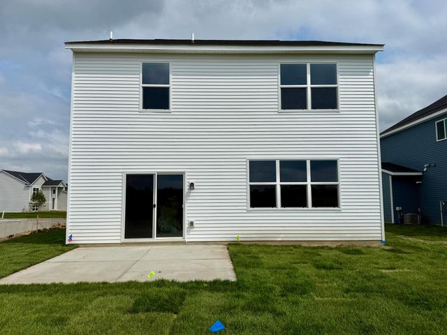 1653 191nd Avenue NE, East Bethel, MN 55011