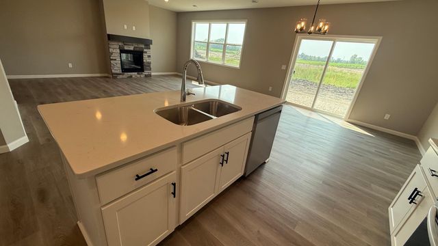 1653 191nd Avenue NE, East Bethel, MN 55011