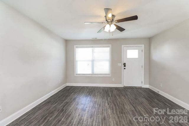 714 E Georgia Avenue, Bessemer City, NC 28016