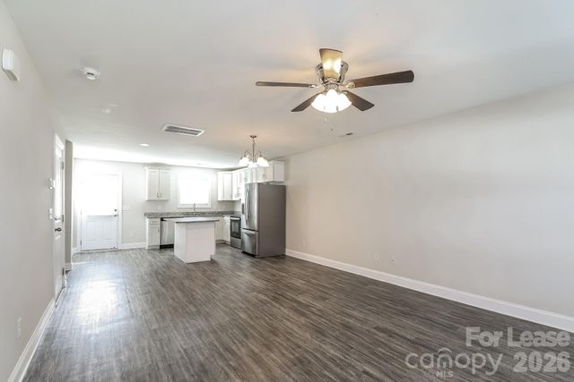 714 E Georgia Avenue, Bessemer City, NC 28016