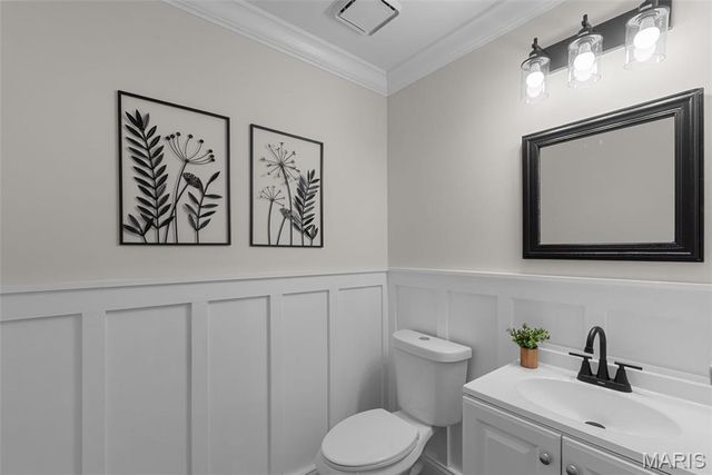 21 Spinning Wheel Lane, St Charles, MO 63368