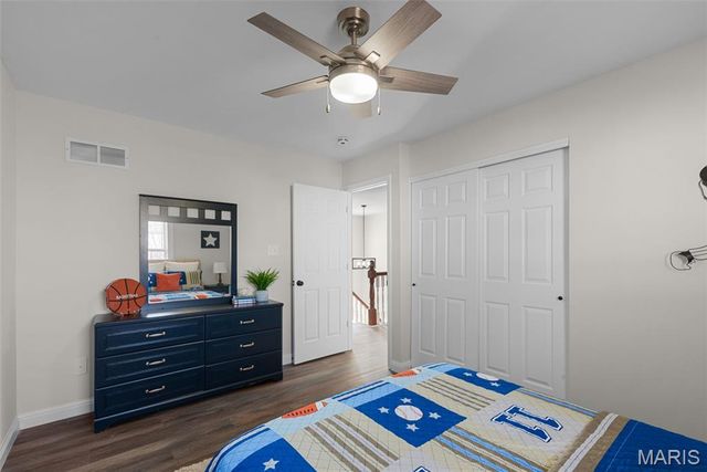 21 Spinning Wheel Lane, St Charles, MO 63368