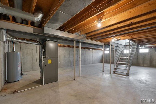 21 Spinning Wheel Lane, St Charles, MO 63368