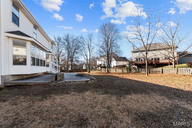 21 Spinning Wheel Lane, St Charles, MO 63368