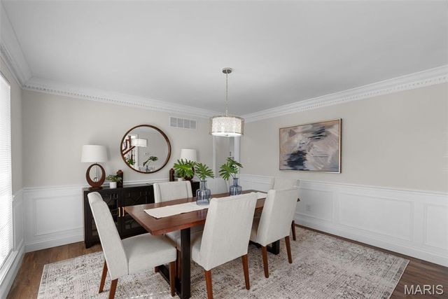 21 Spinning Wheel Lane, St Charles, MO 63368