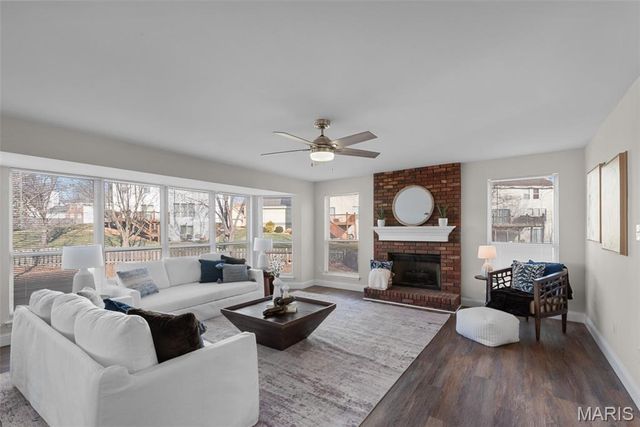 21 Spinning Wheel Lane, St Charles, MO 63368