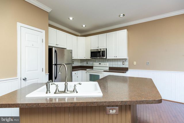 337 ROCKMEADE DR, Wilmington, DE 19810