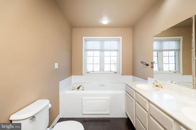 337 ROCKMEADE DR, Wilmington, DE 19810