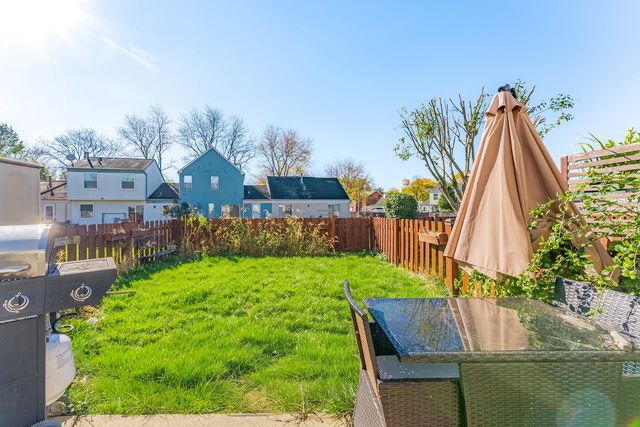 664 Wedgewood Drive, Hanover Park, IL 60133