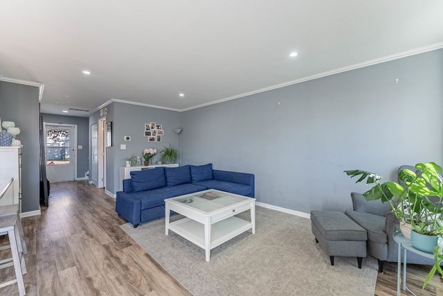 664 Wedgewood Drive, Hanover Park, IL 60133