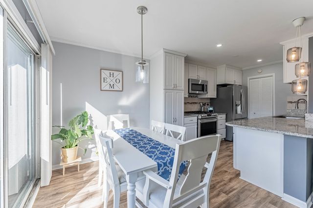 664 Wedgewood Drive, Hanover Park, IL 60133