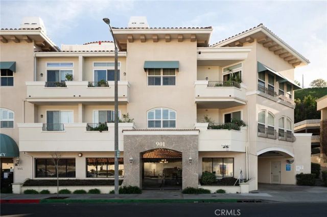 901 Deep Valley Drive 302, Rolling Hills Estates, CA 90274