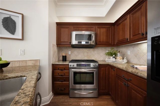 901 Deep Valley Drive 302, Rolling Hills Estates, CA 90274