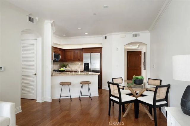 901 Deep Valley Drive 302, Rolling Hills Estates, CA 90274