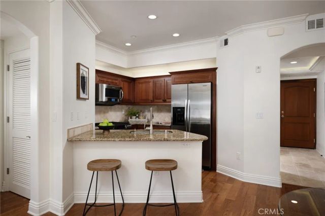 901 Deep Valley Drive 302, Rolling Hills Estates, CA 90274